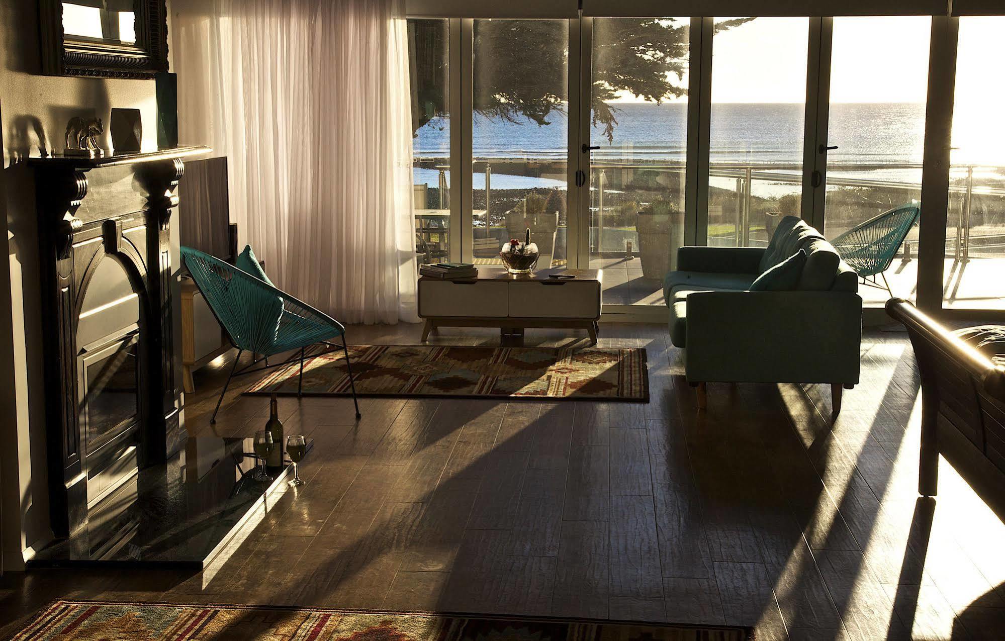 Penguin Beachfront Apartamentos Exterior foto