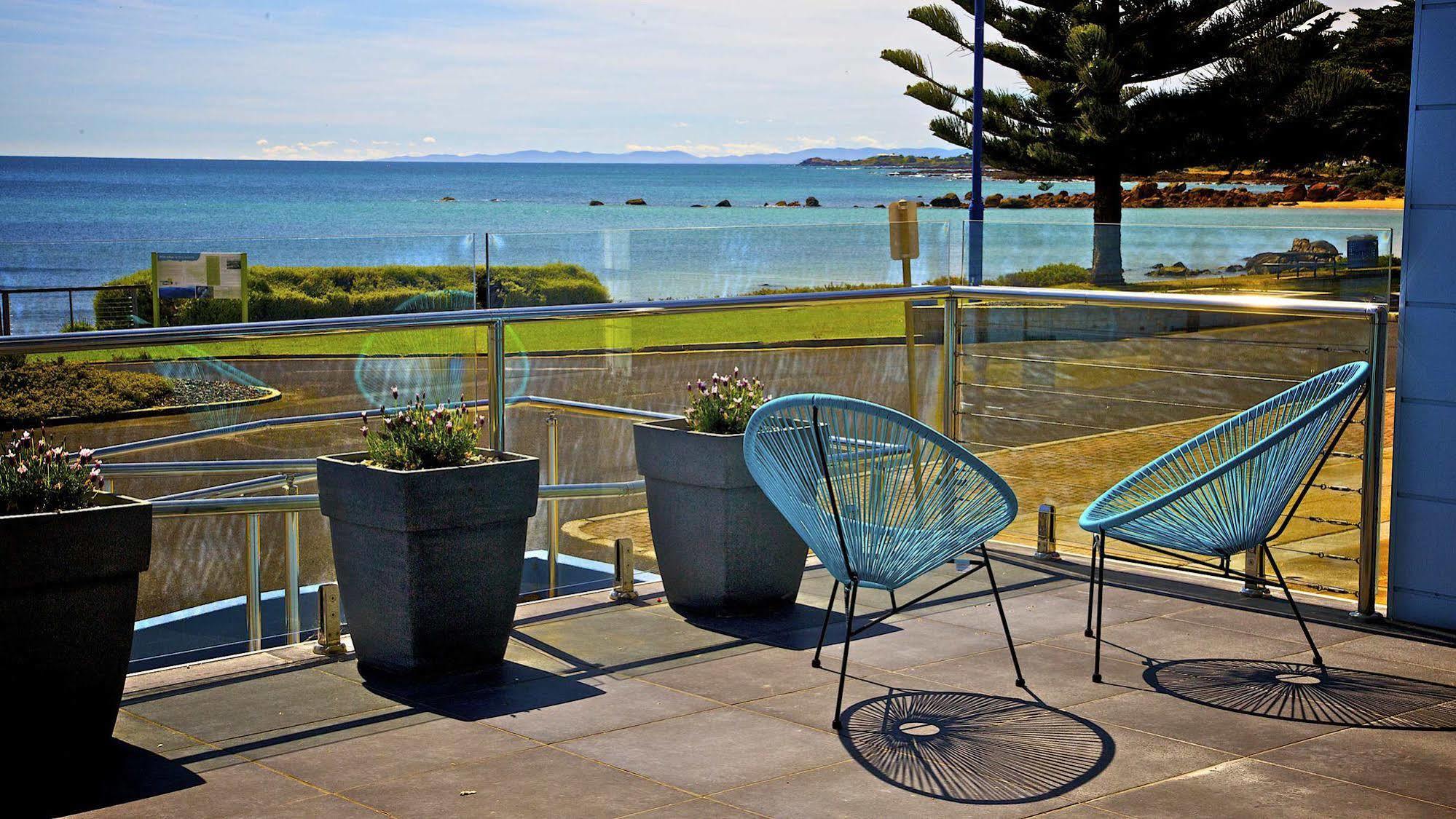 Penguin Beachfront Apartamentos Exterior foto